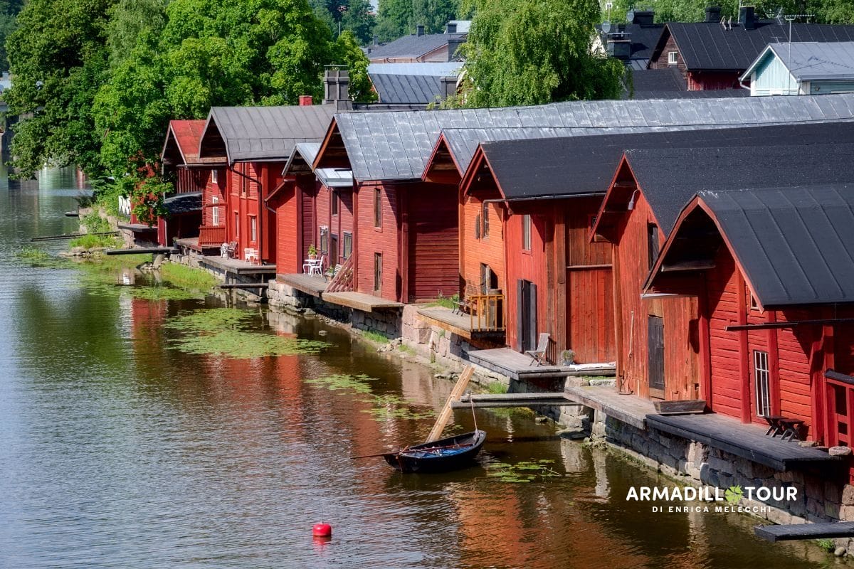 Finlandia on the road: laghi, saune, borghi in legno